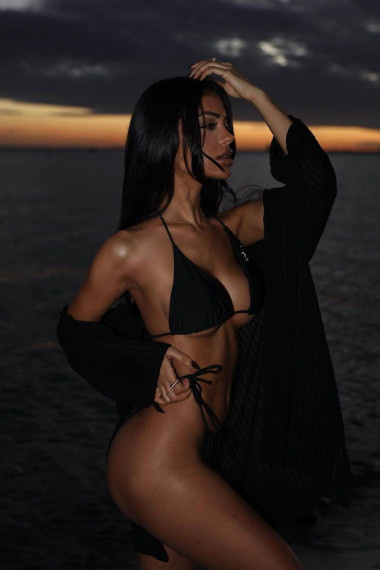 Dana, Russian escort who offers company in Florence (Florencia)