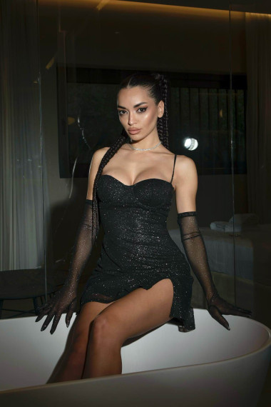 Yvonne, Russian escort who offers massages in Florence (Florencia)