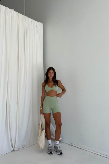 Emma, Russian escort who offers oral job in Florence (Florencia)